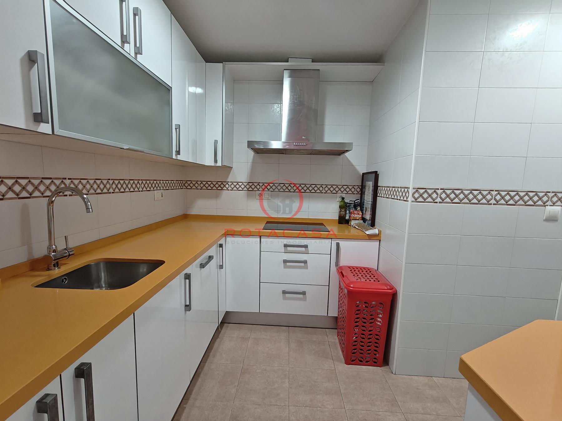 For sale of flat in Rota