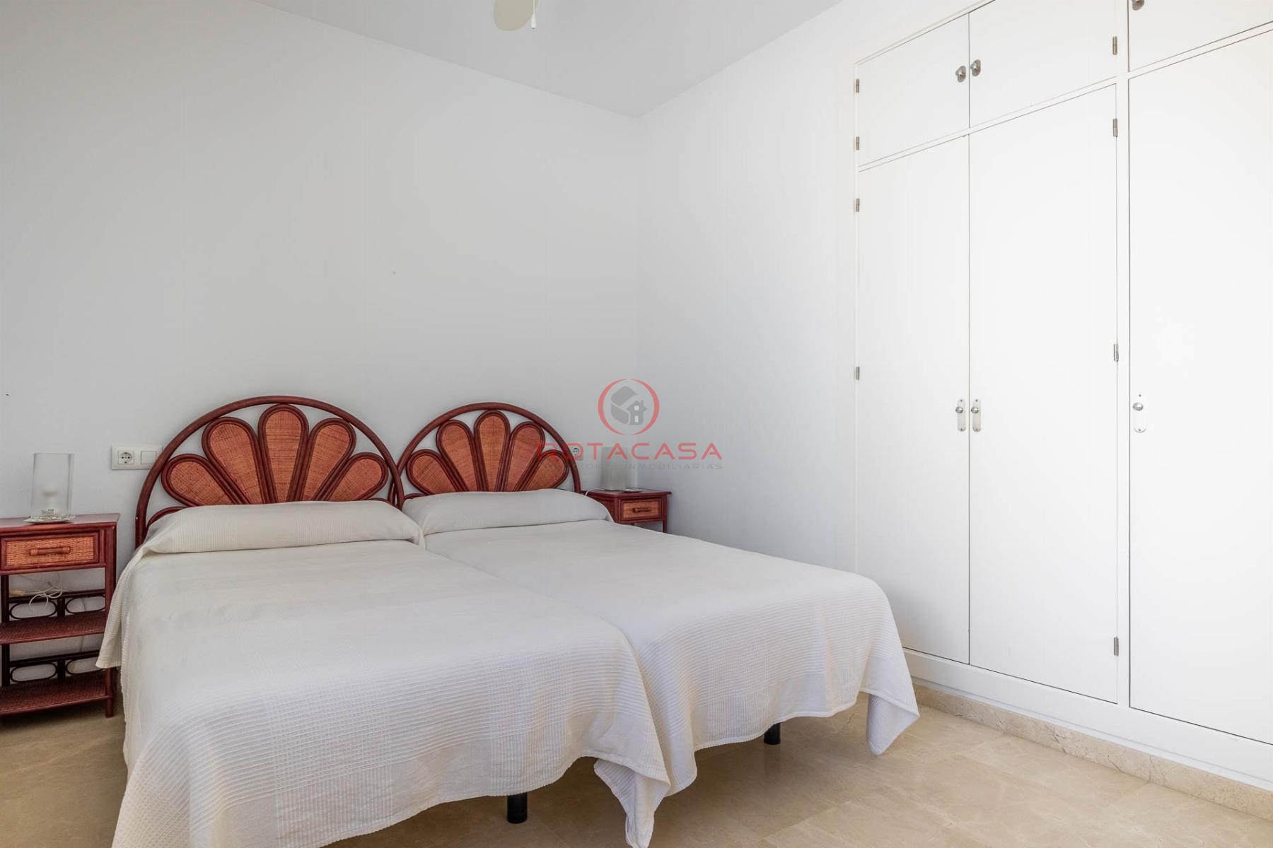 For sale of apartment in Rota