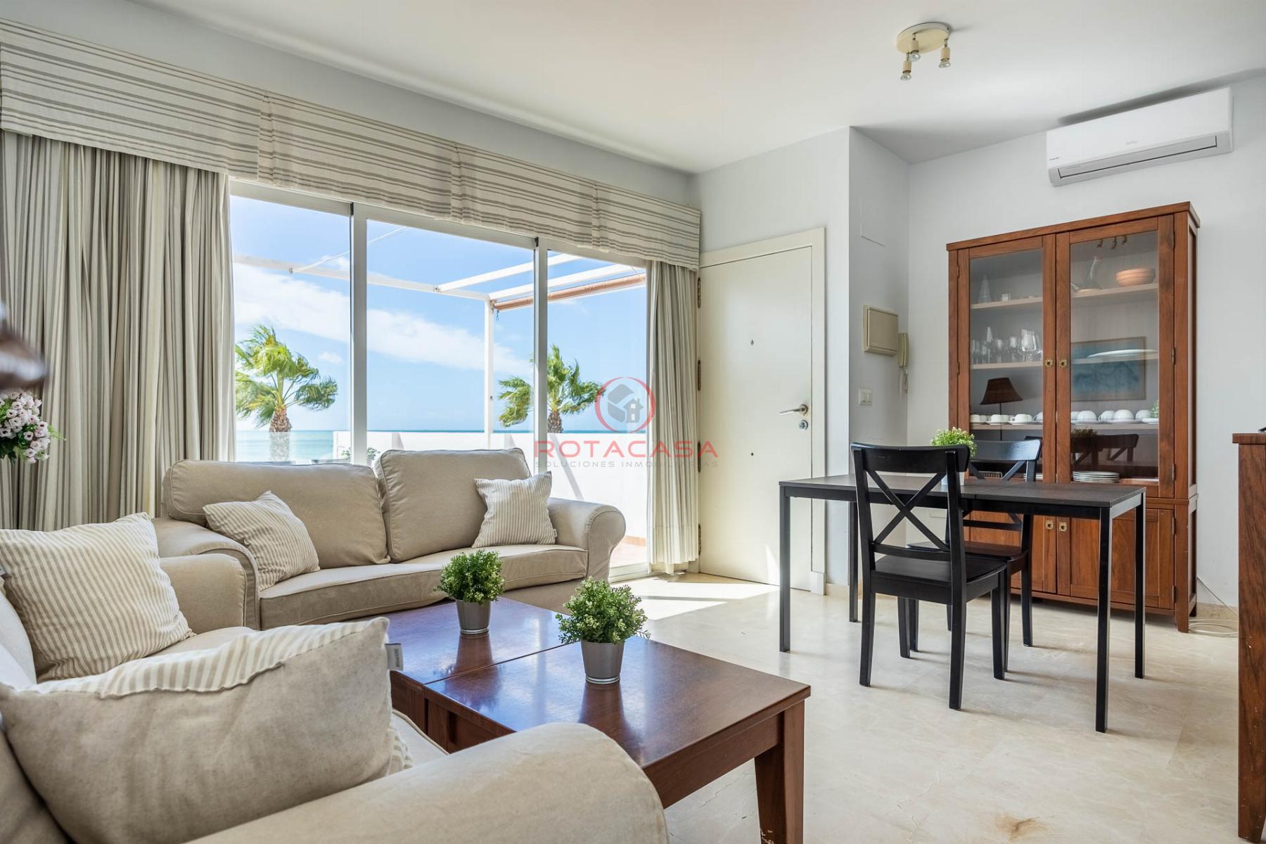 For sale of apartment in Rota