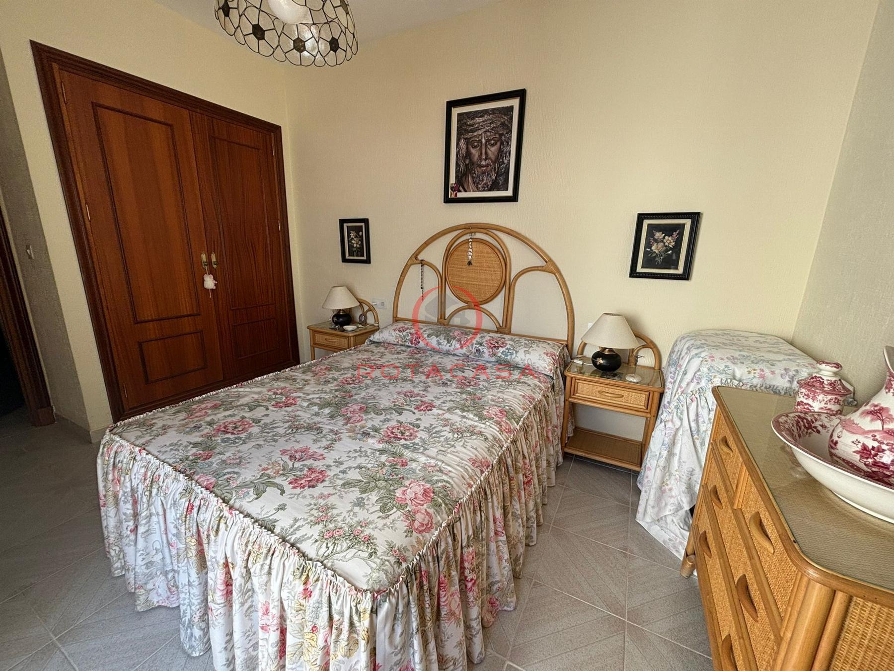For sale of flat in Rota