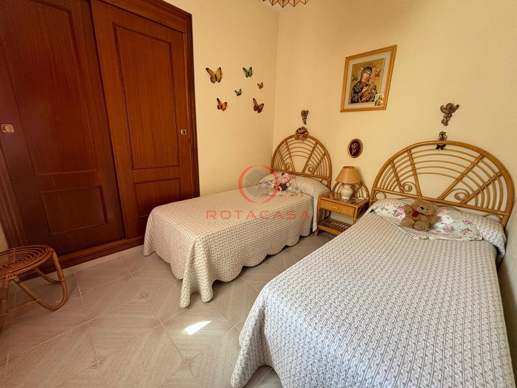 For sale of flat in Rota
