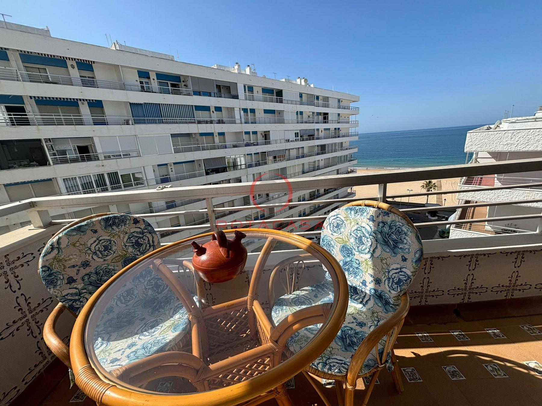 For sale of flat in Rota
