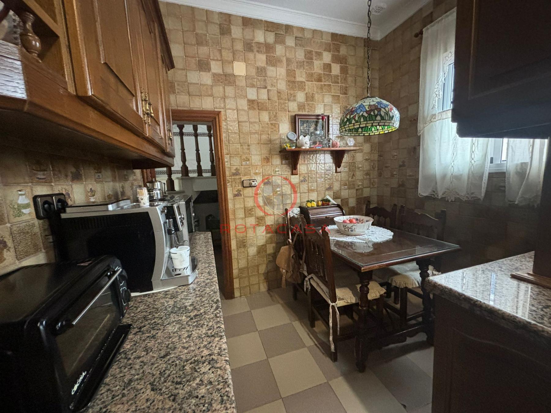 For sale of house in Rota