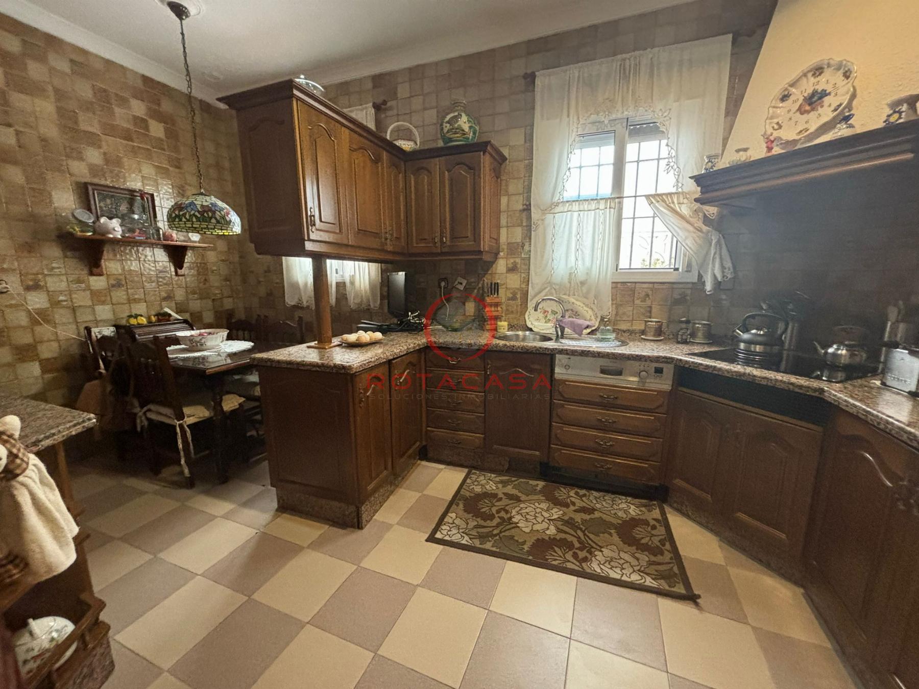 For sale of house in Rota