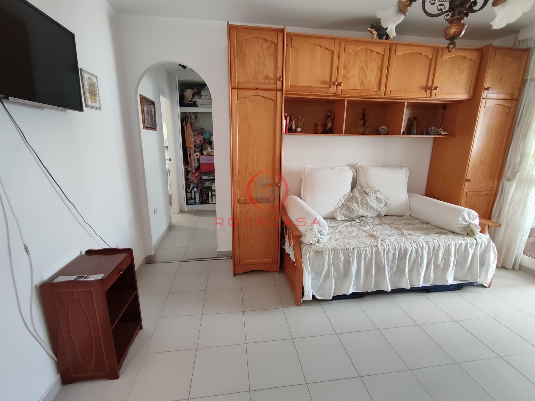 For sale of apartment in Rota