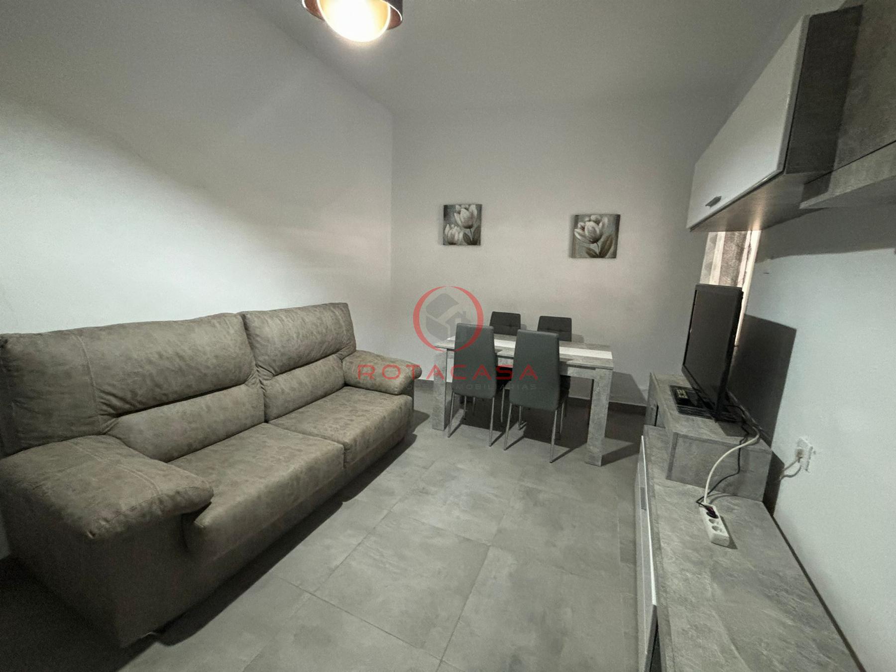 For sale of duplex in Rota