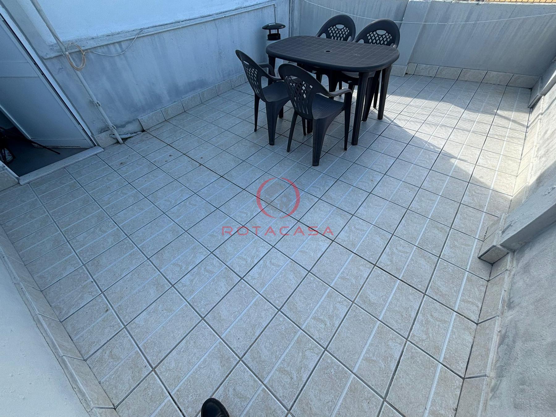 For sale of duplex in Rota