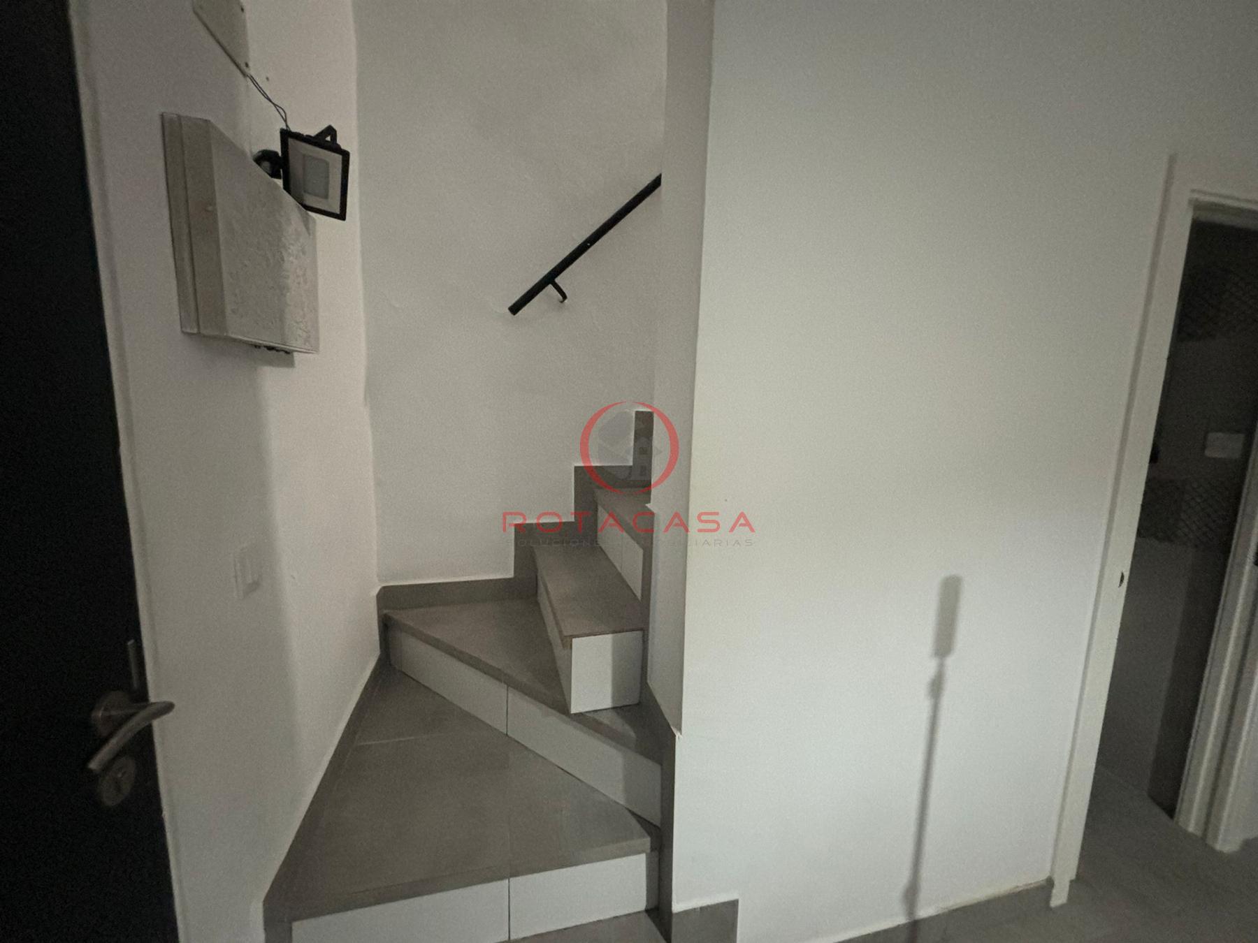 For sale of duplex in Rota