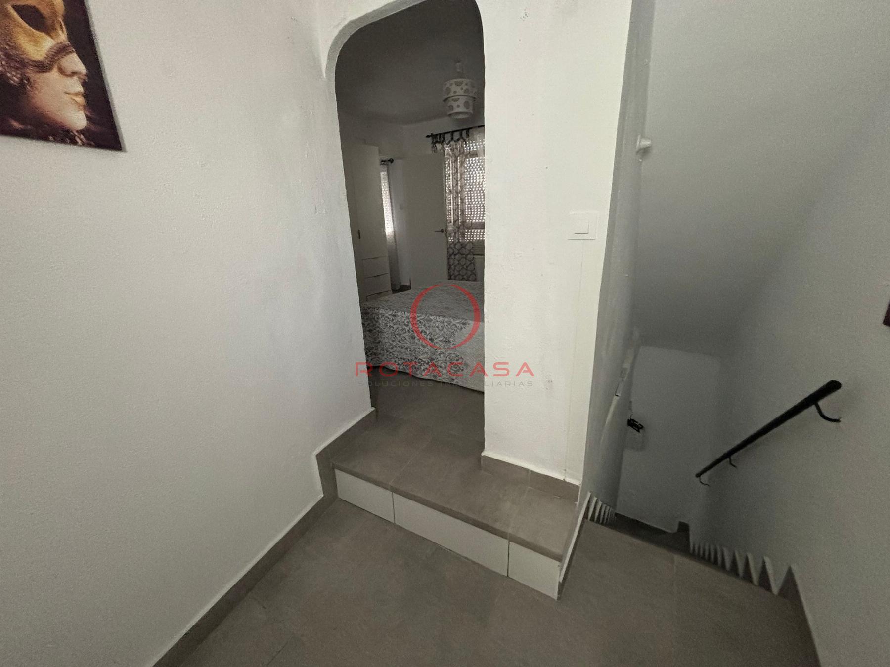For sale of duplex in Rota