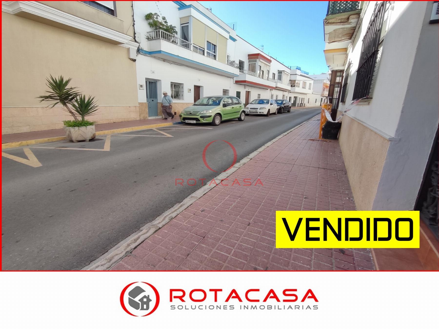 For sale of duplex in Rota