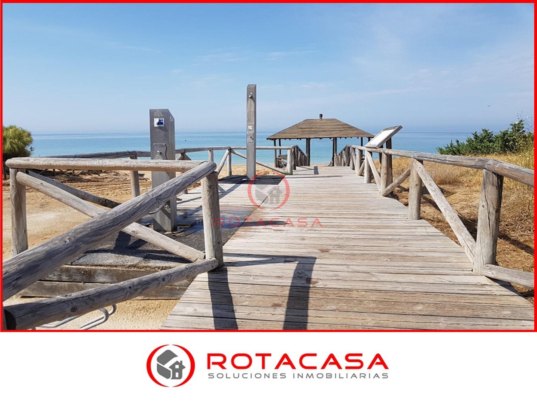 For sale of chalet in Rota