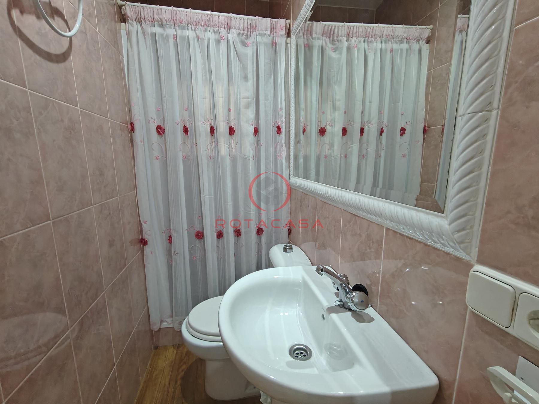 For sale of chalet in Rota
