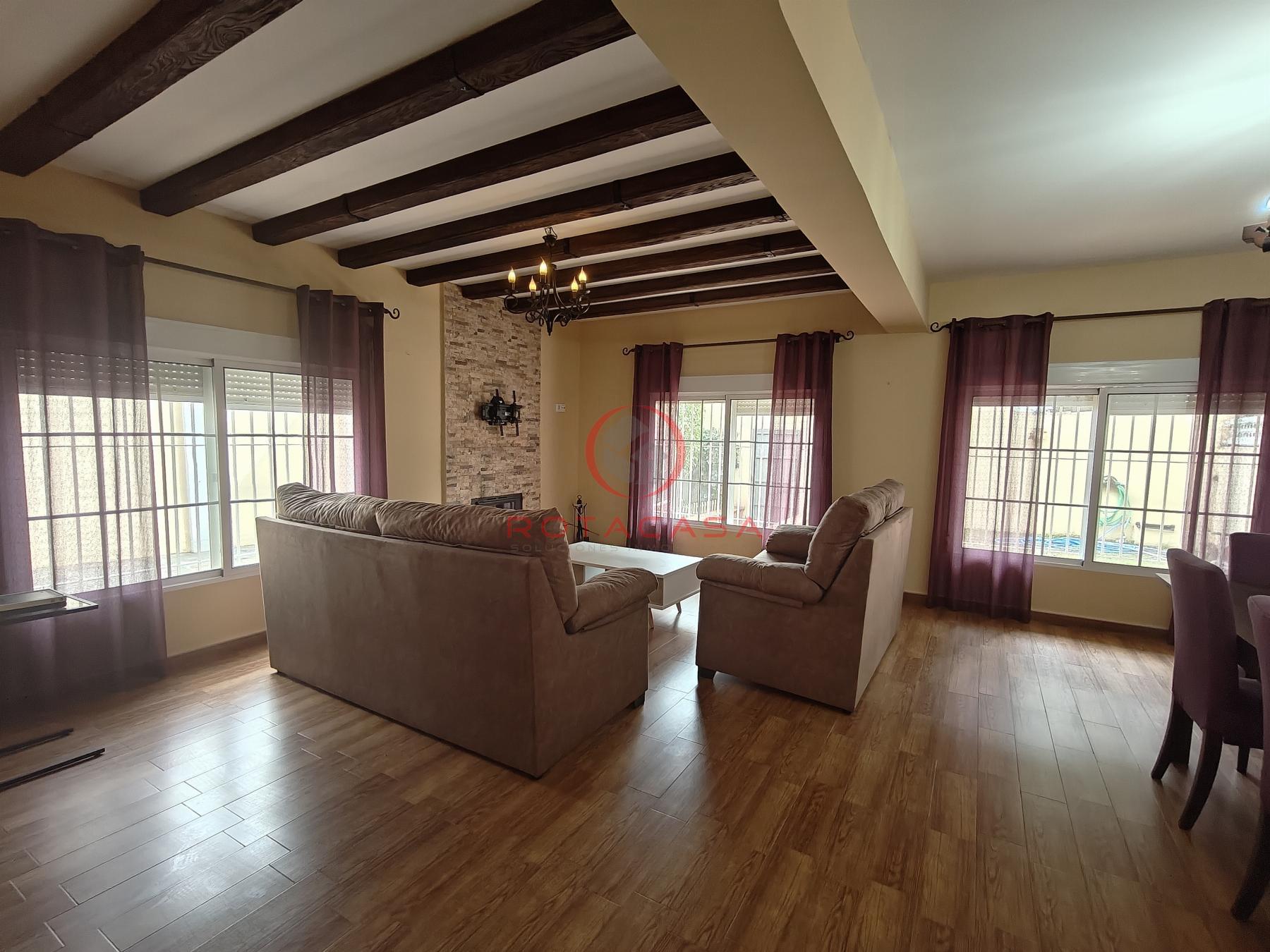 For sale of chalet in Rota