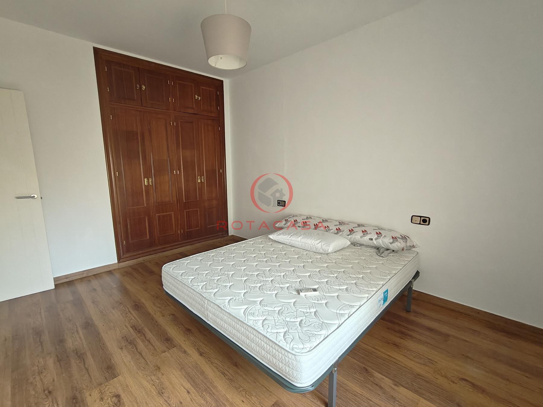 For sale of chalet in Rota