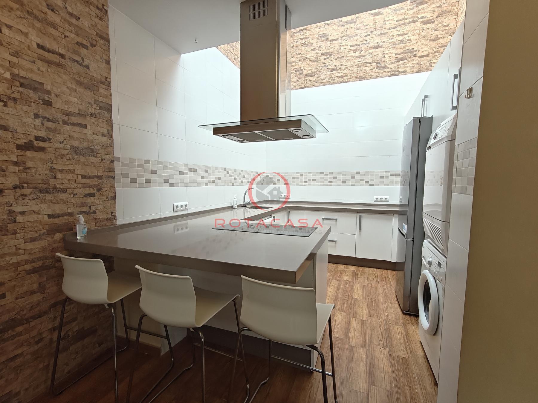 For sale of chalet in Rota