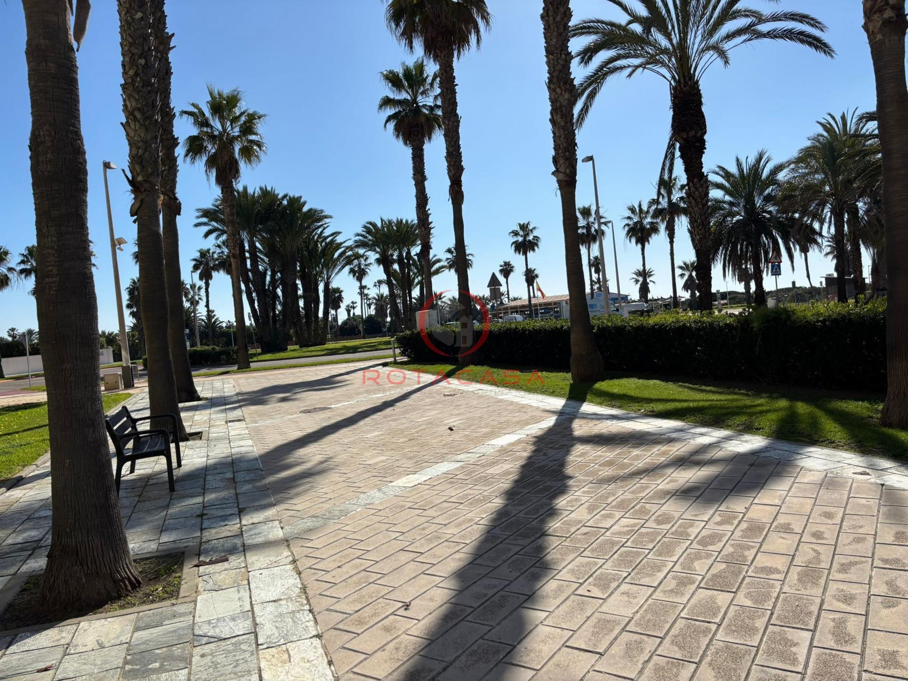 For sale of flat in Rota