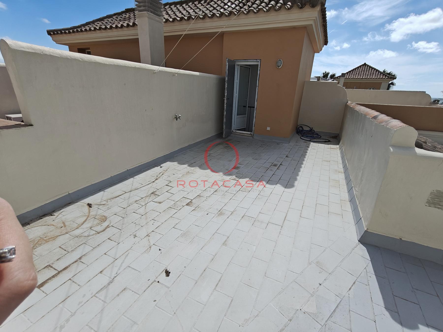 For sale of flat in Rota