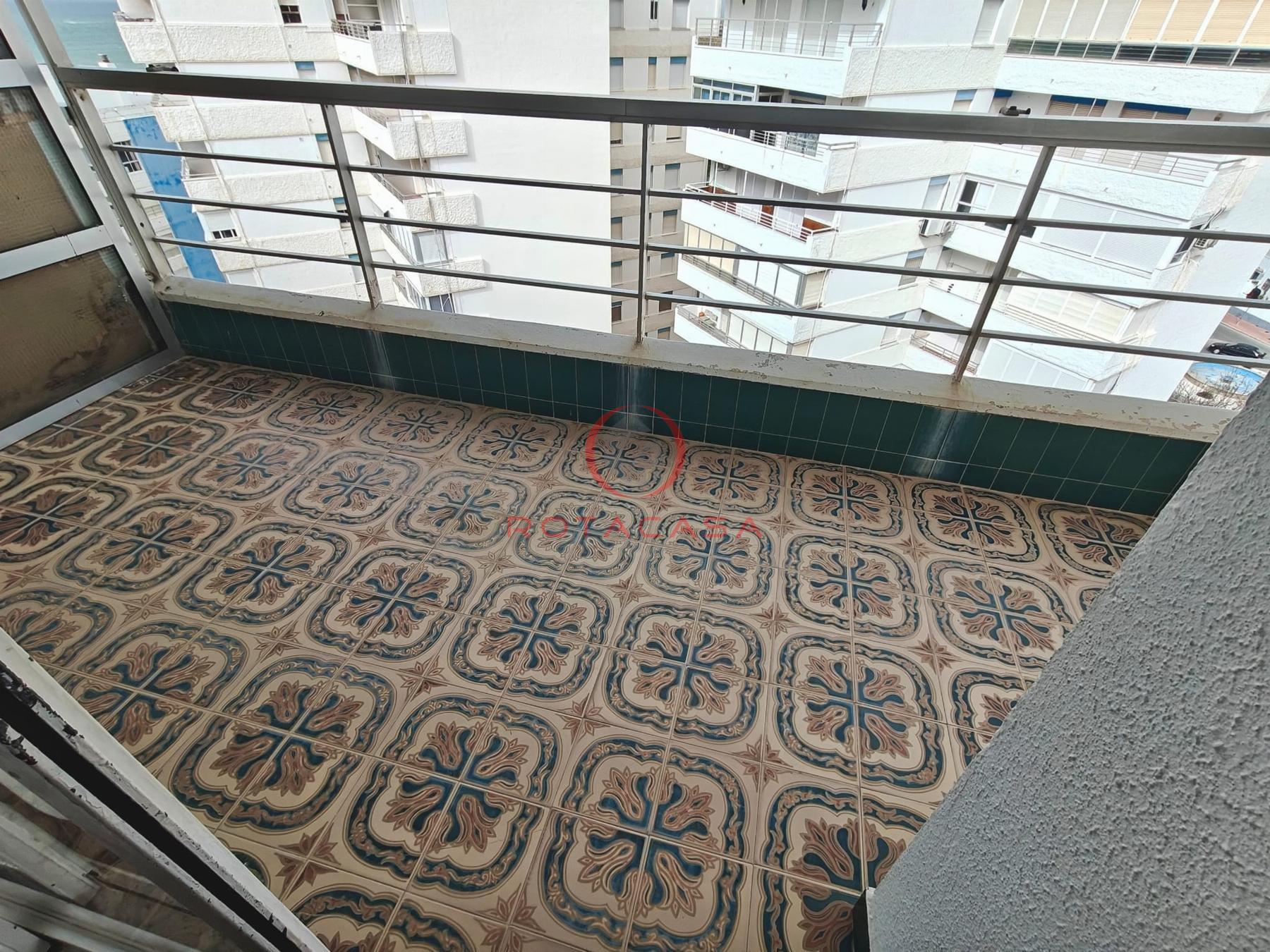 Venta de piso en Rota