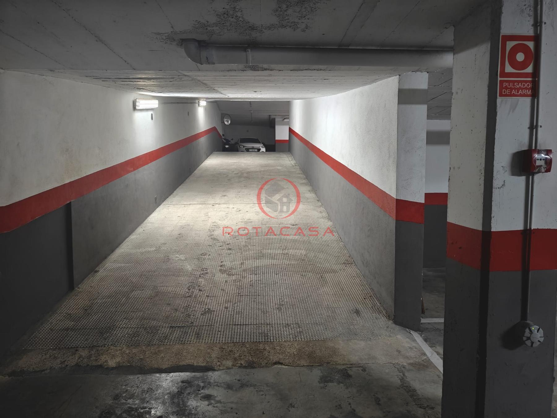 Venta de garaje en Rota