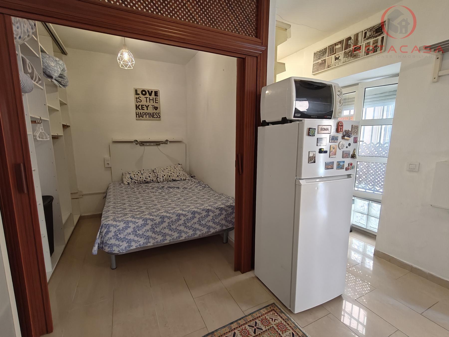 Venta de estudio en Rota