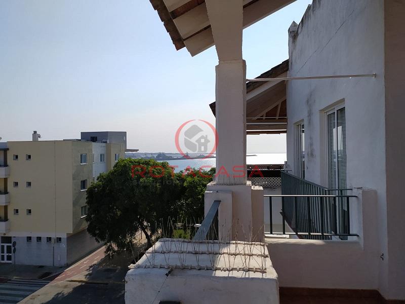 For rent of flat in Rota