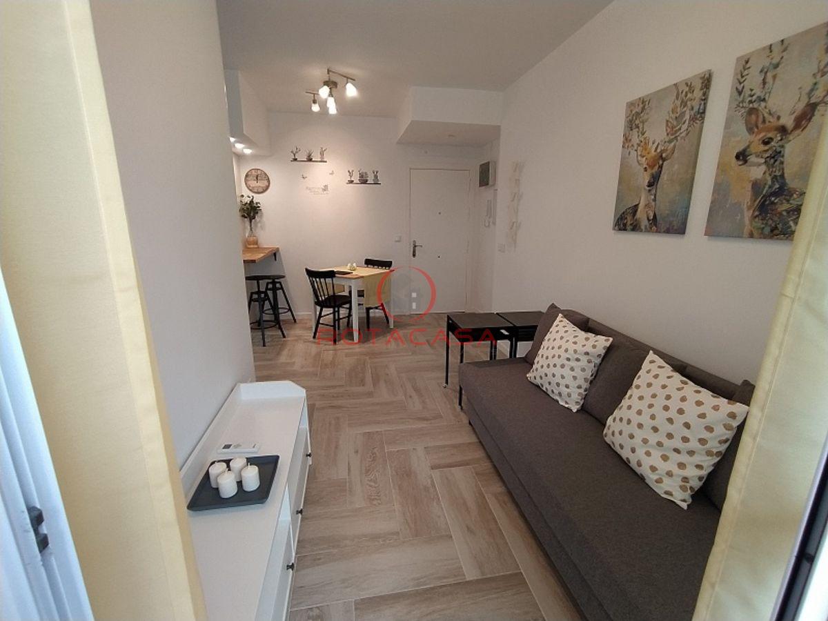 For sale of apartment in Rota