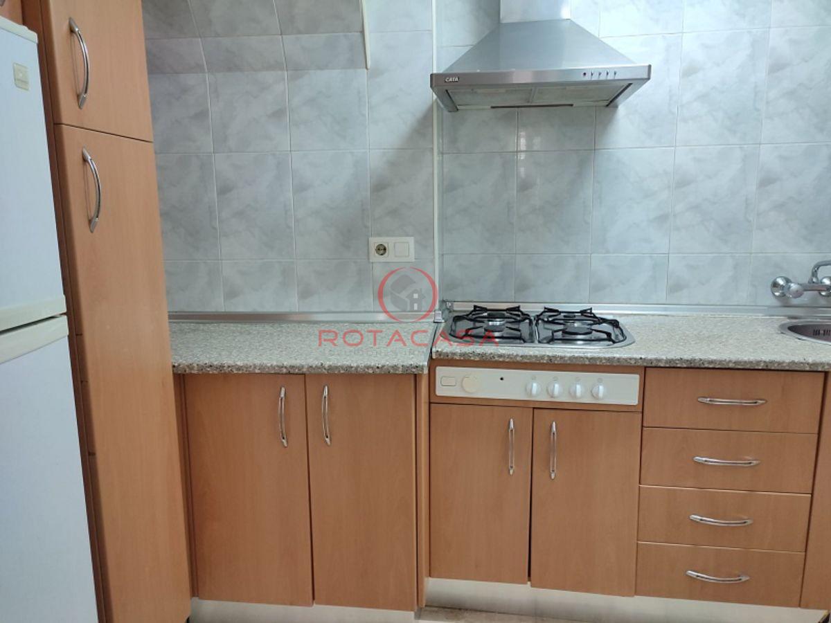 For sale of ground floor in Rota