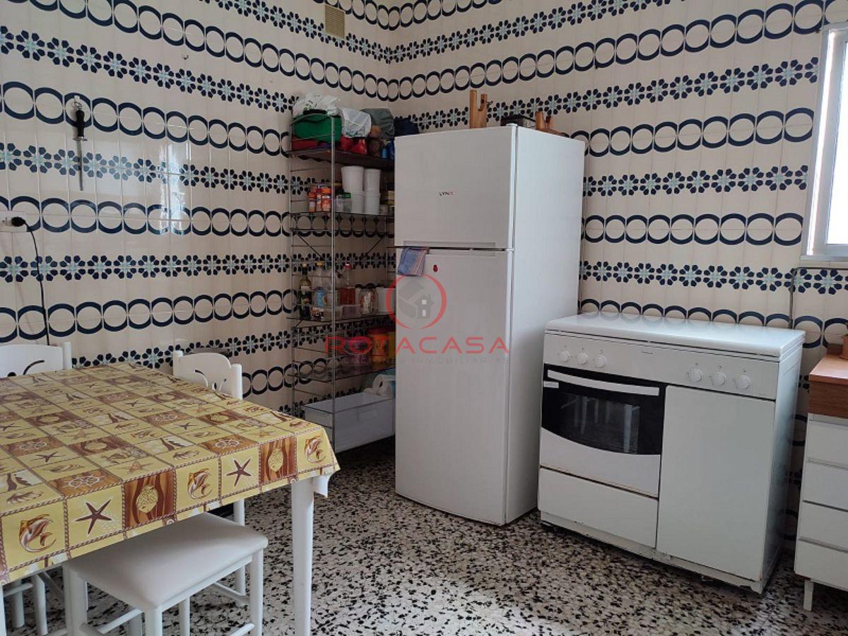 For sale of duplex in Rota