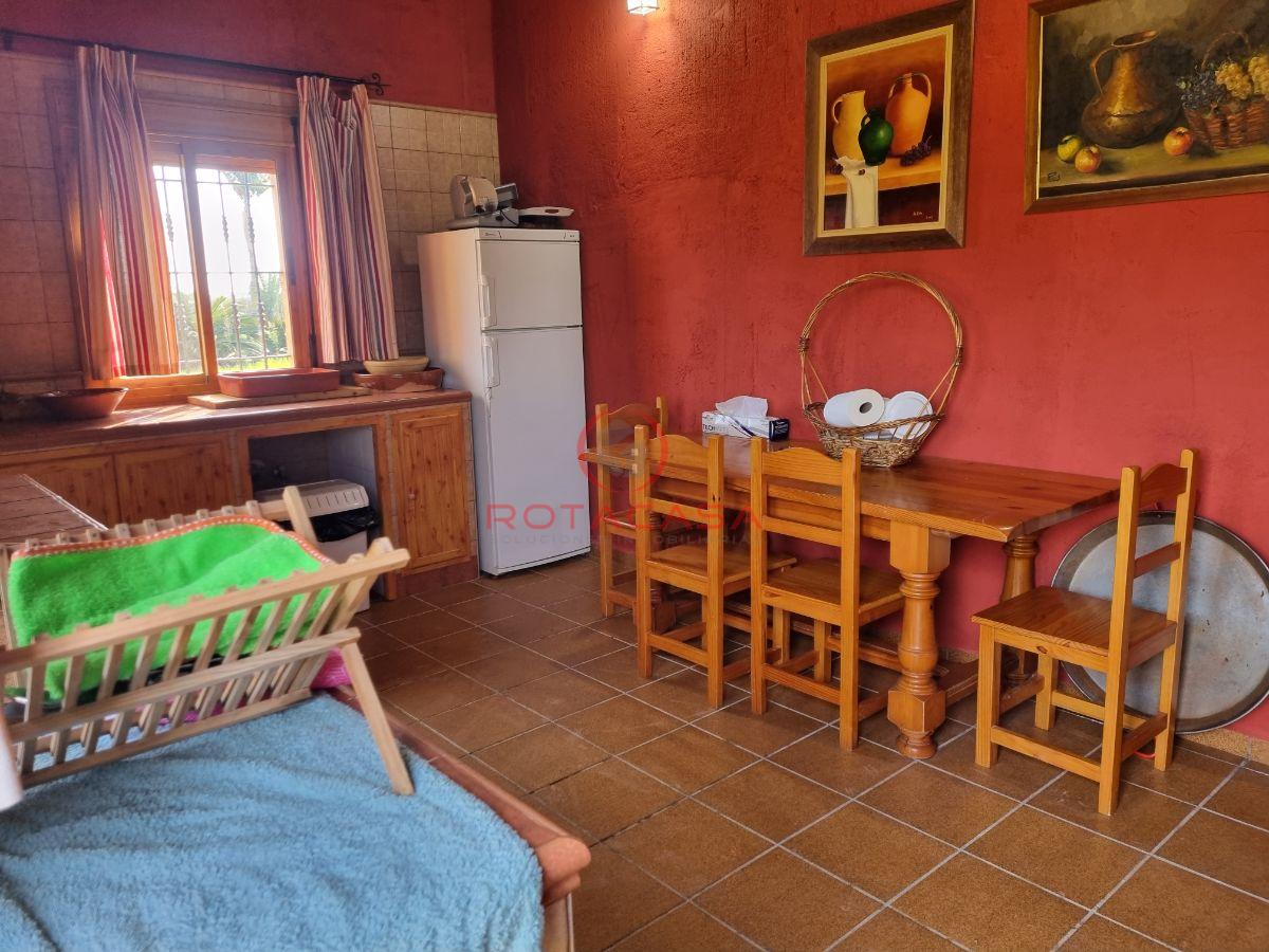 For sale of rural property in Rota