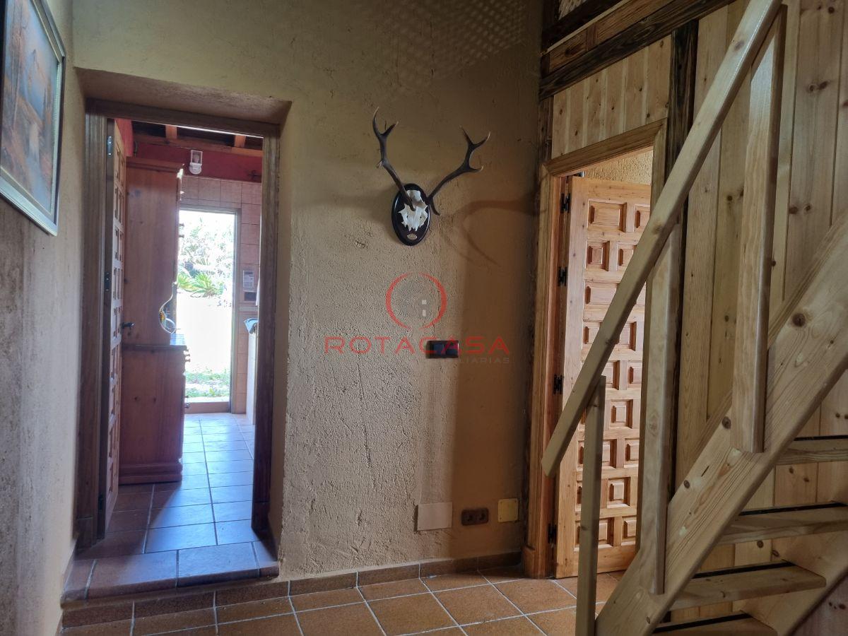 For sale of rural property in Rota