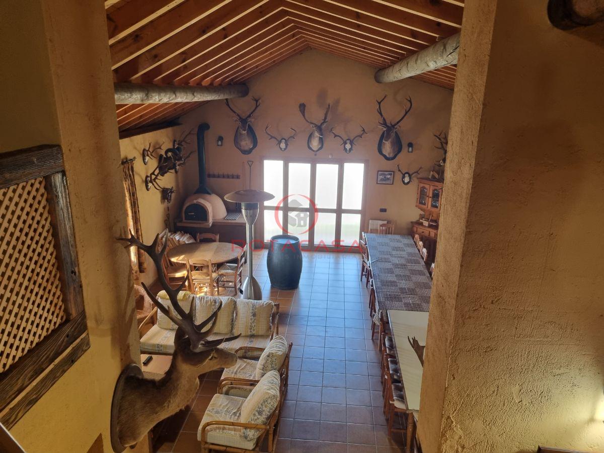 For sale of rural property in Rota