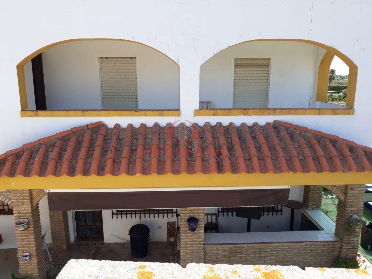 For sale of rural property in Rota