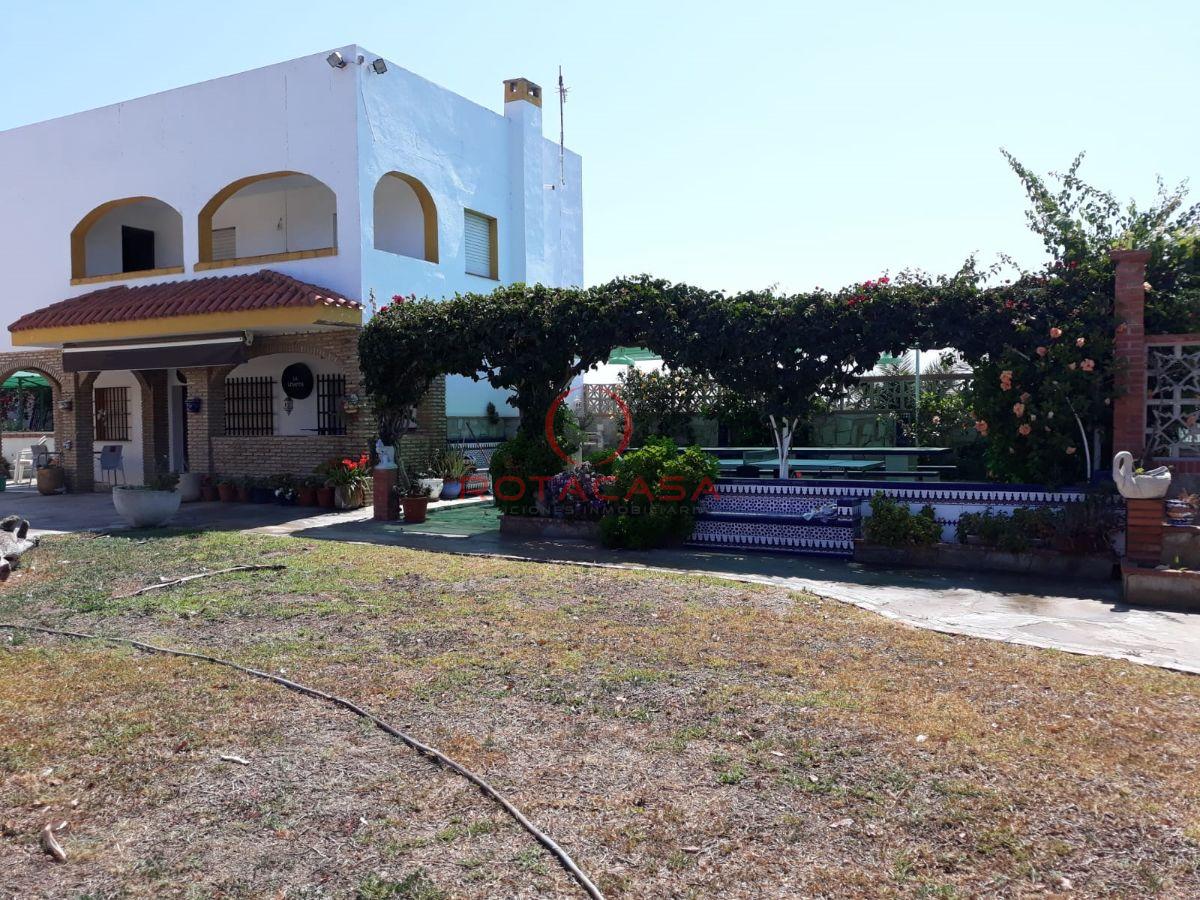 For sale of rural property in Rota