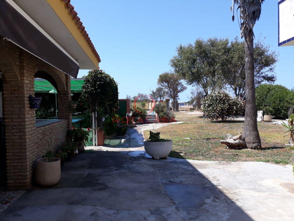 For sale of rural property in Rota