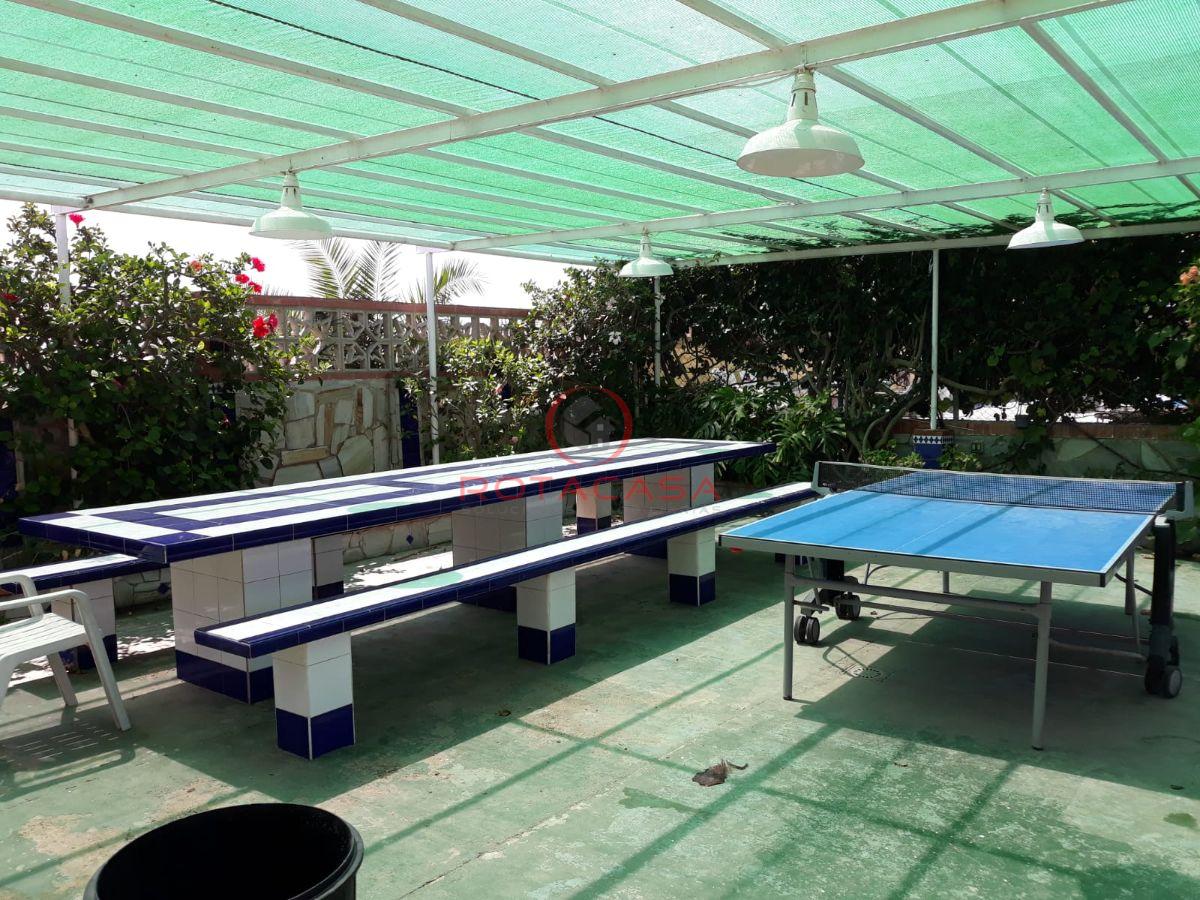 For sale of rural property in Rota