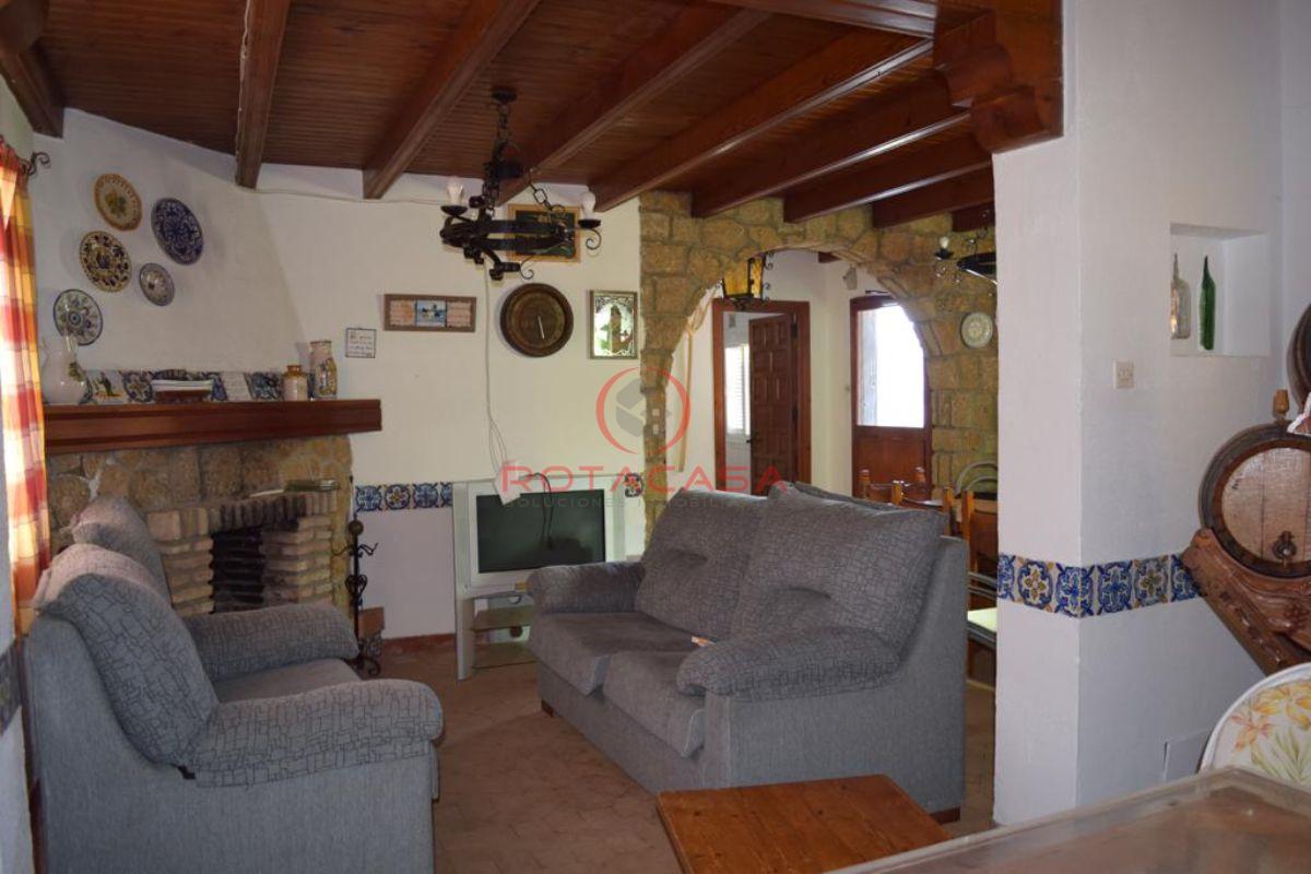 For sale of rural property in Rota