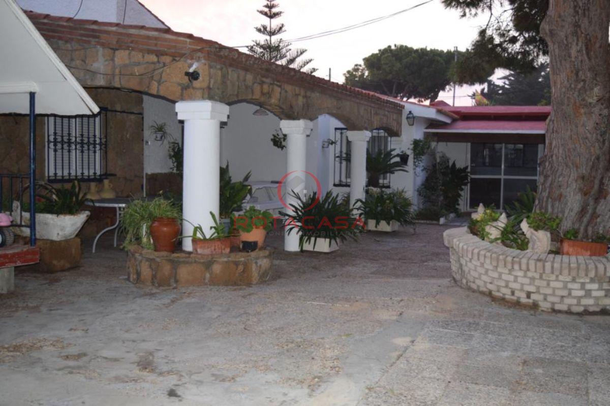 For sale of rural property in Rota