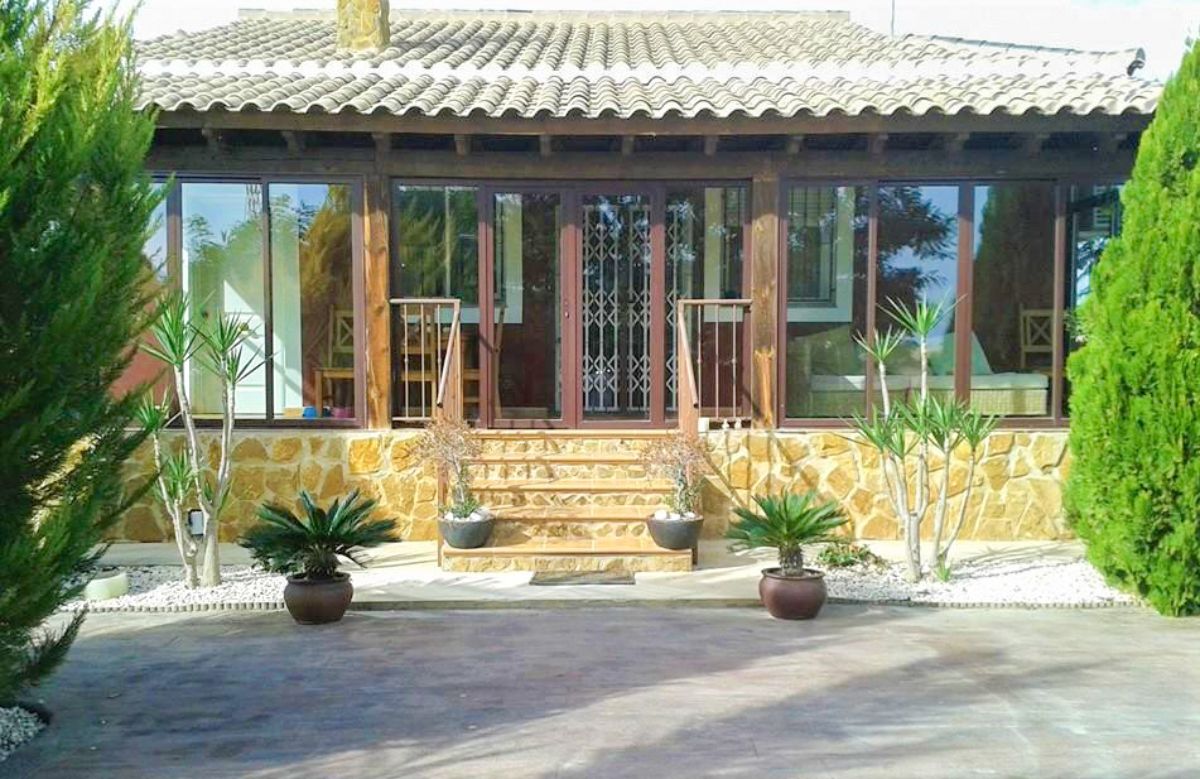 Venta de villa en Catral