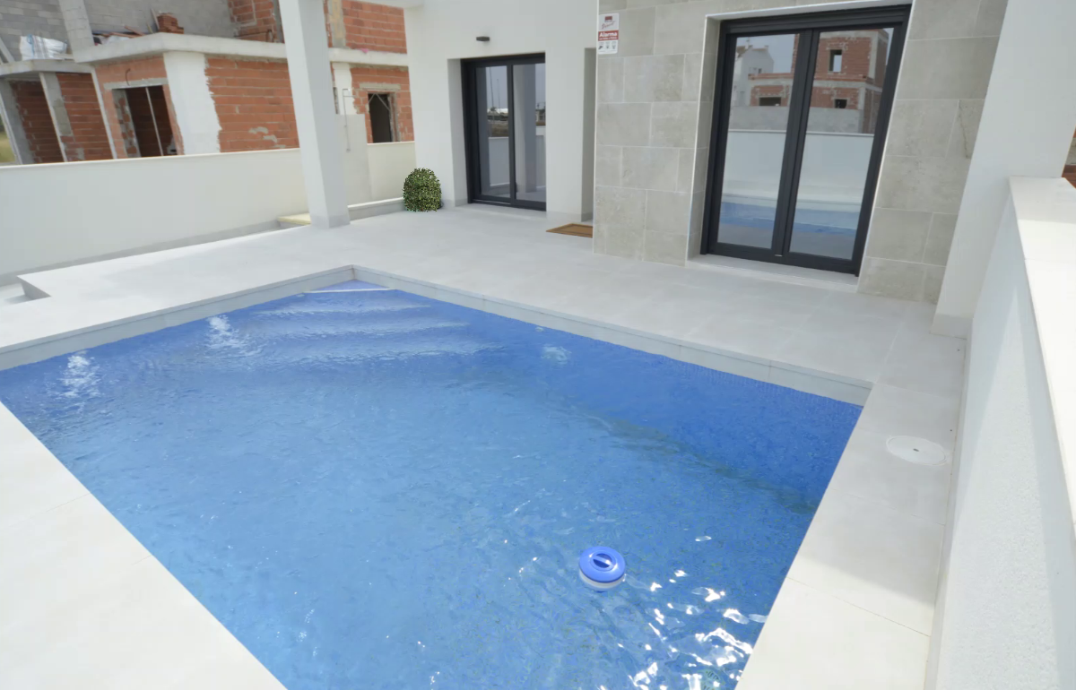 For sale of villa in Daya Nueva