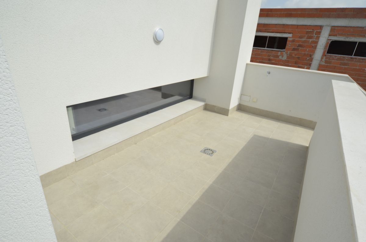 For sale of villa in Daya Nueva