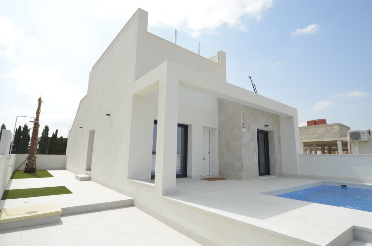 Venta de villa en Daya Nueva