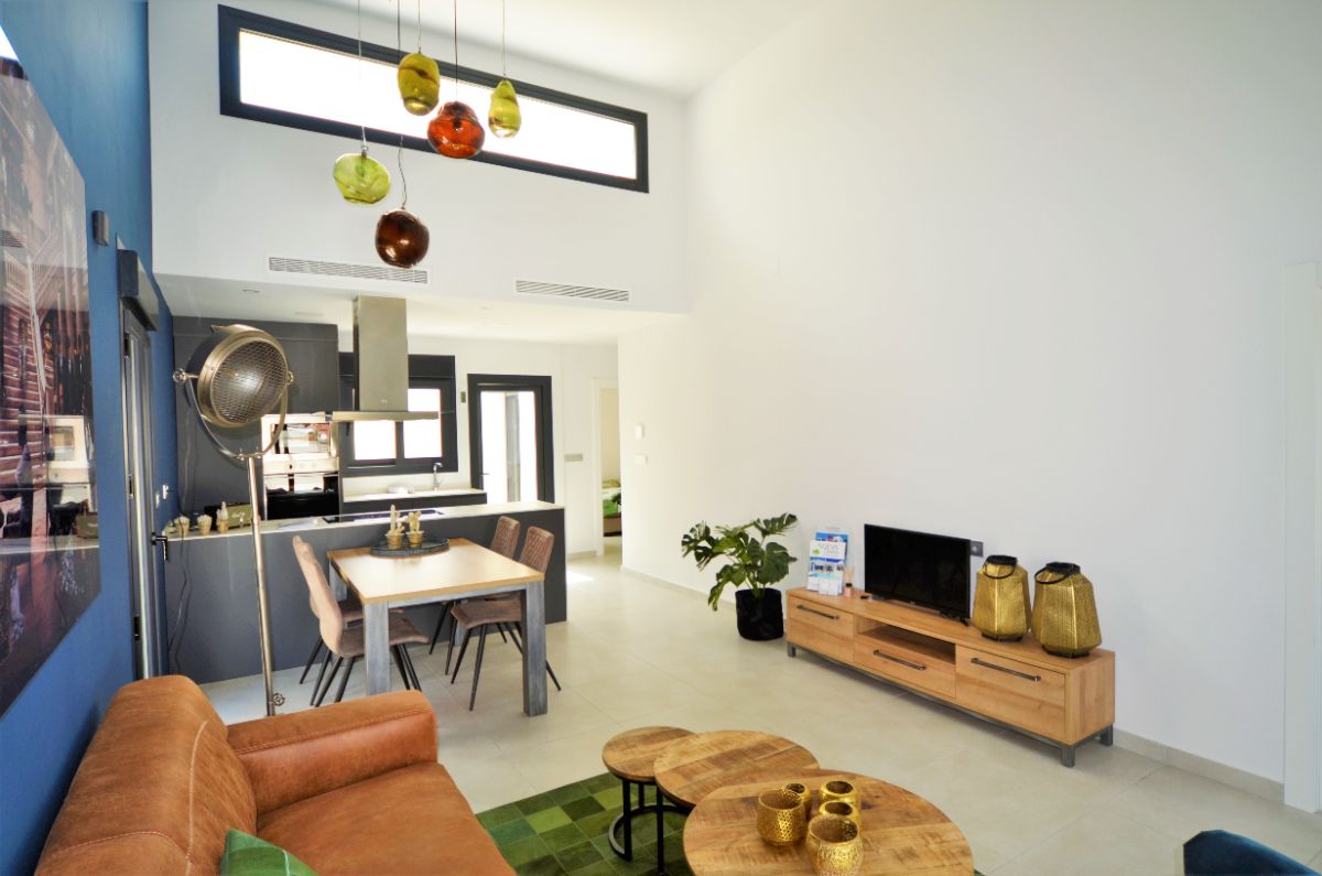 For sale of villa in Daya Nueva