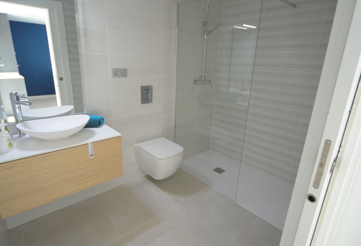 For sale of villa in Daya Nueva