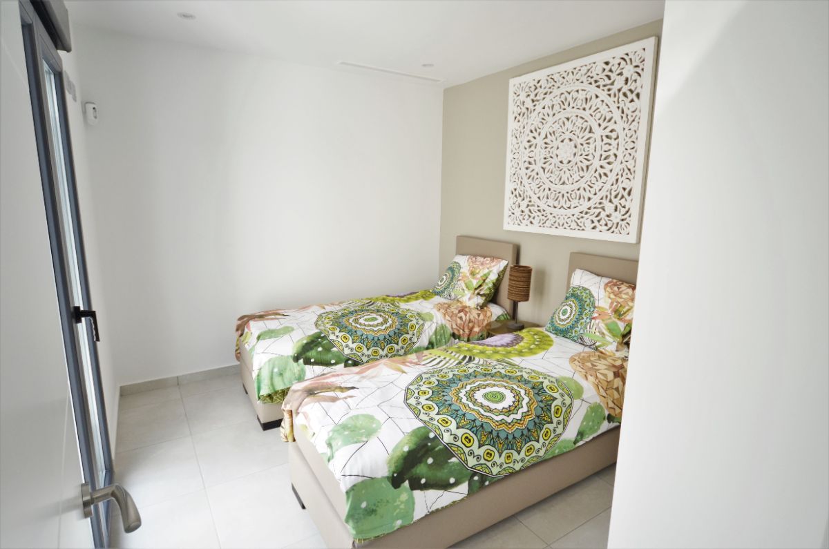 For sale of villa in Daya Nueva
