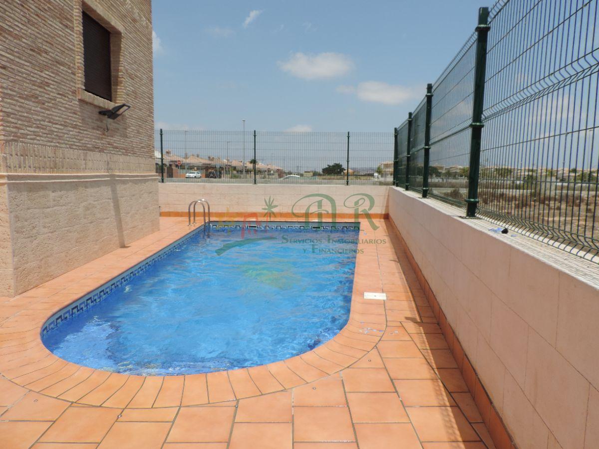 Venta de villa en Los Montesinos