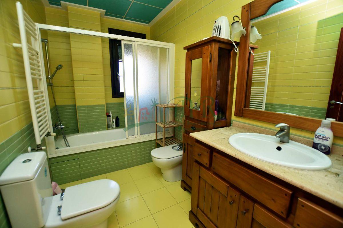 Venta de villa en Los Montesinos