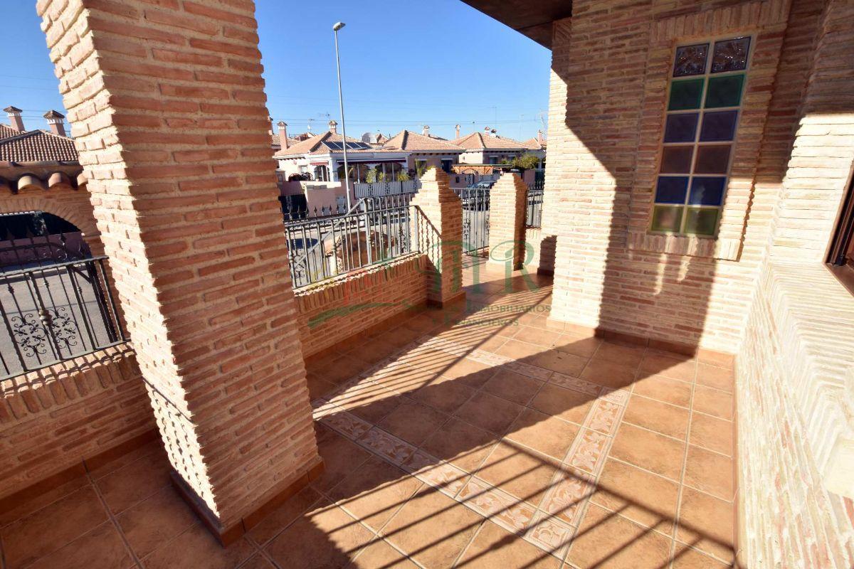 Venta de villa en Los Montesinos