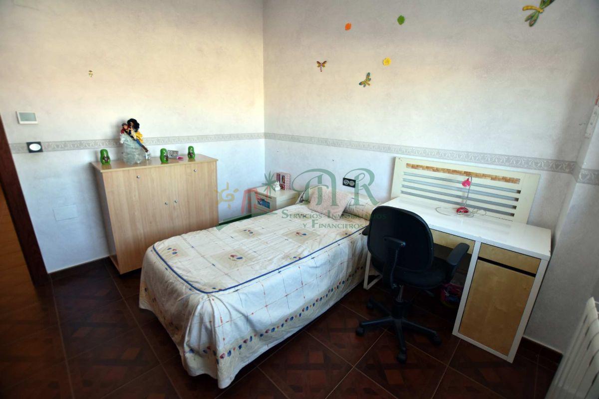 Venta de villa en Los Montesinos