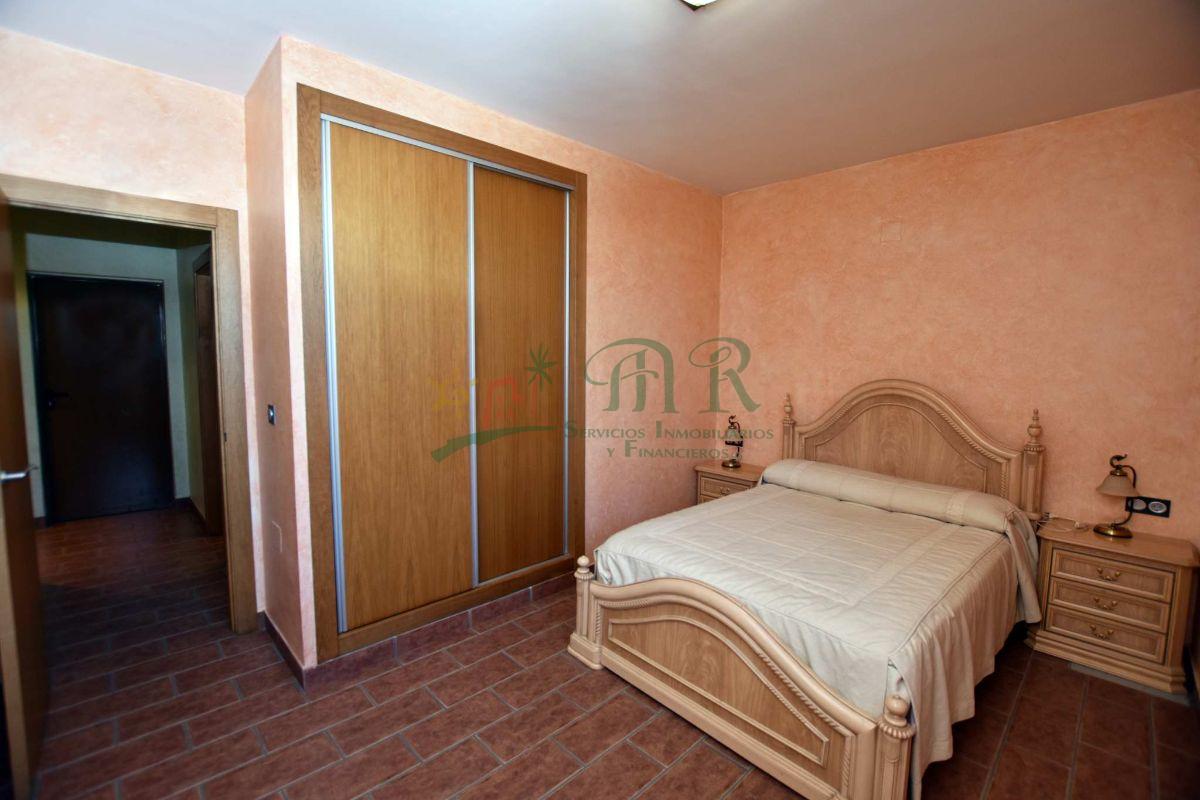 Venta de villa en Los Montesinos