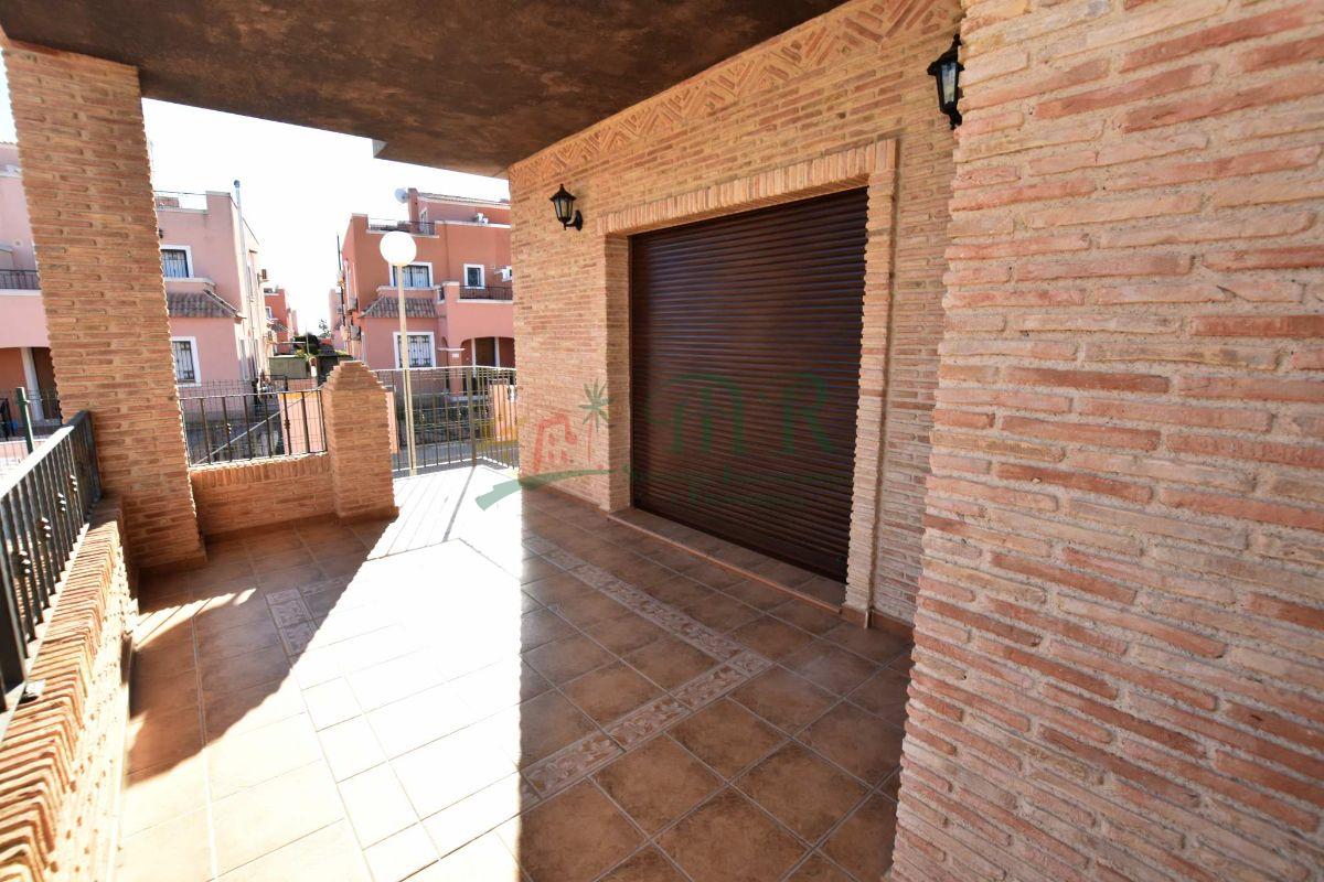 Venta de villa en Los Montesinos